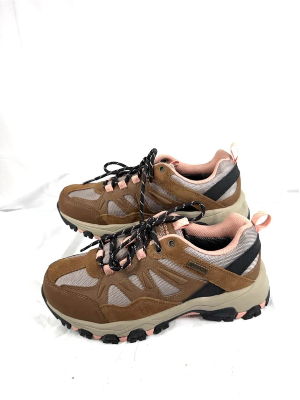 Skechers Women's Selmen West Highland Waterproof Hiking Shoes Size: 8